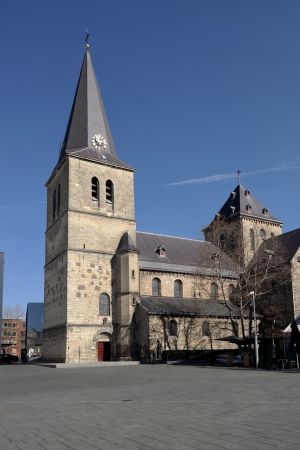 Sint-Pancratiuskerk Heerlen-scaled.jpg